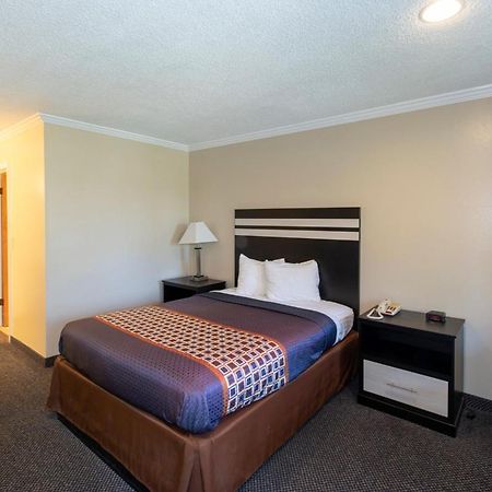 Surf Motel And Gardens Fort Bragg Extérieur photo