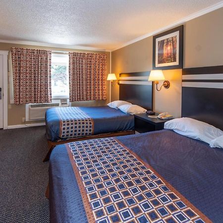 Surf Motel And Gardens Fort Bragg Extérieur photo