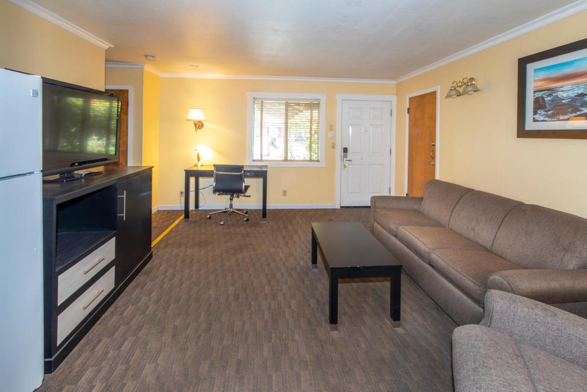 Surf Motel And Gardens Fort Bragg Extérieur photo