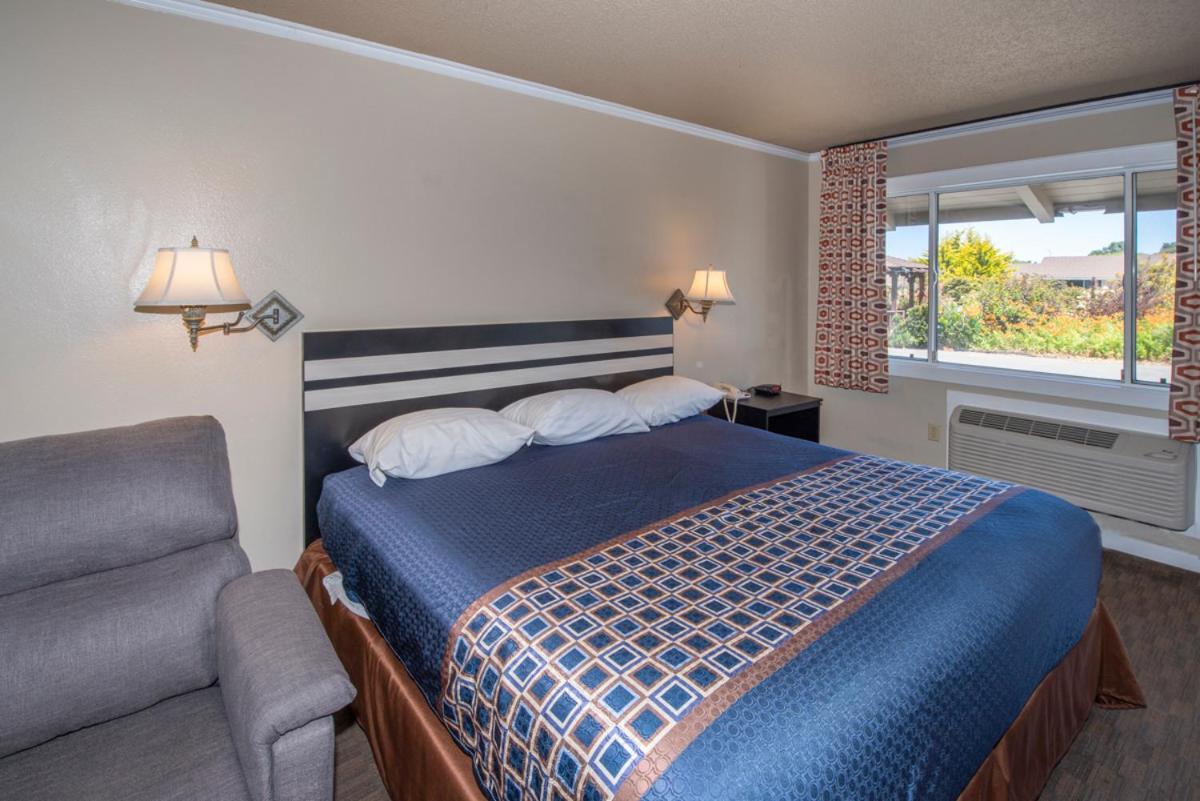 Surf Motel And Gardens Fort Bragg Extérieur photo