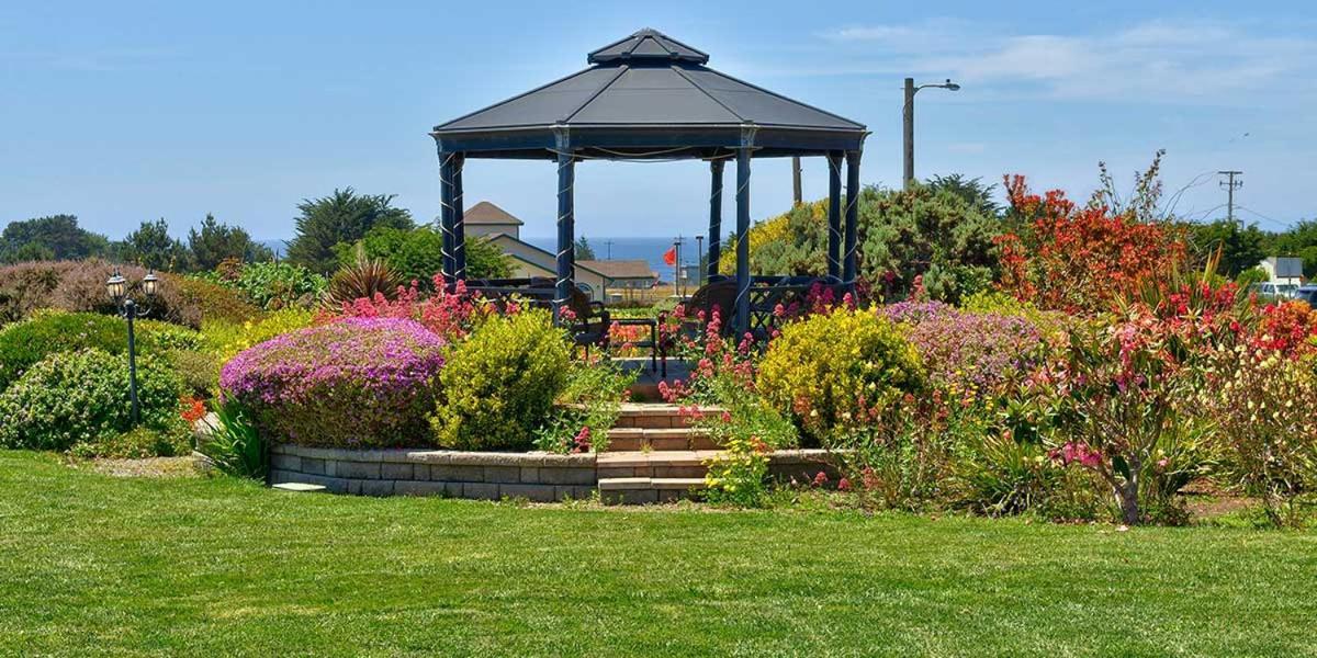 Surf Motel And Gardens Fort Bragg Extérieur photo