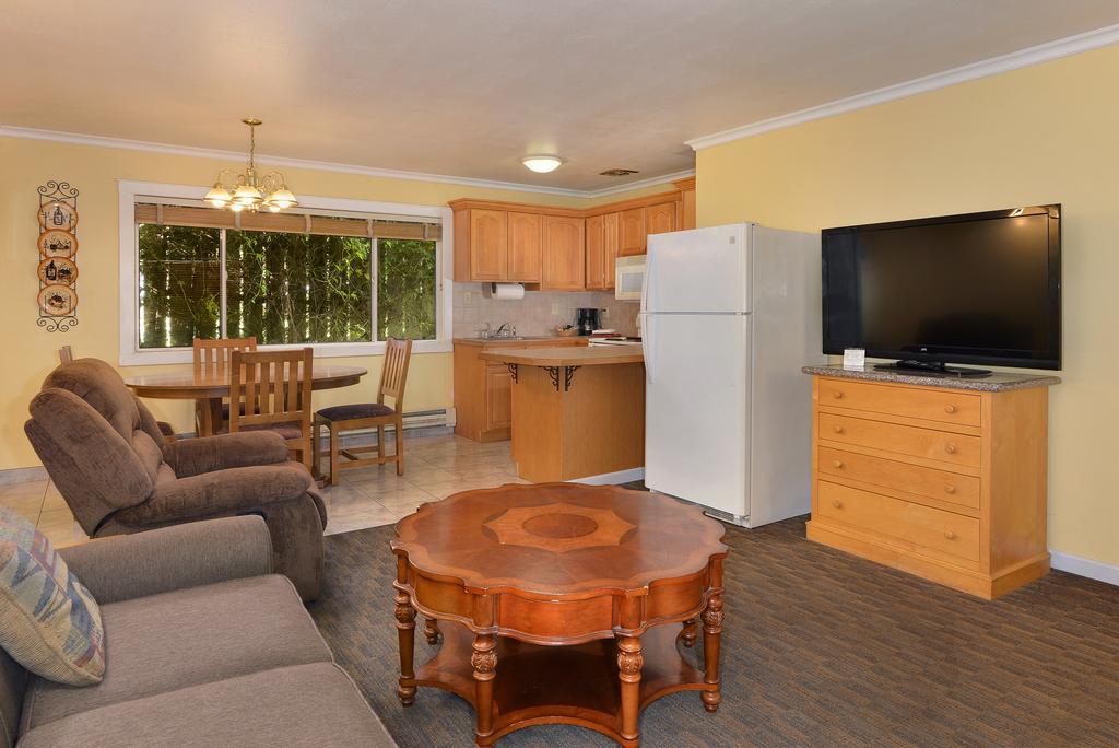 Surf Motel And Gardens Fort Bragg Extérieur photo